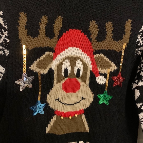 Fun Christmas Sweater - Picture 1 of 4
